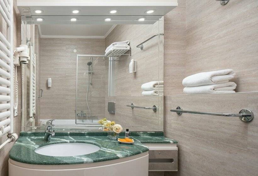 اتاق کلاسیک, Valamar Meteor