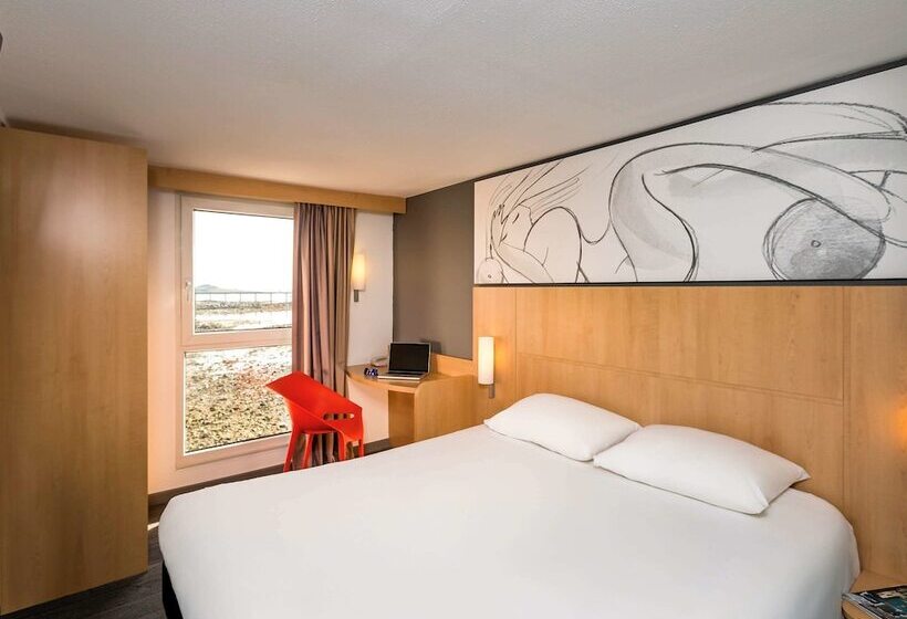 اتاق استاندارد با تخت دوبل و چشم‌انداز دریا, Ibis Roscoff