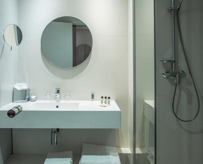 Prestige Triple Room, Atrium By Happyculture
