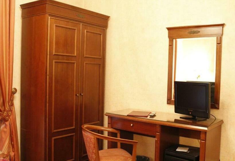 اتاق استاندارد, Torino