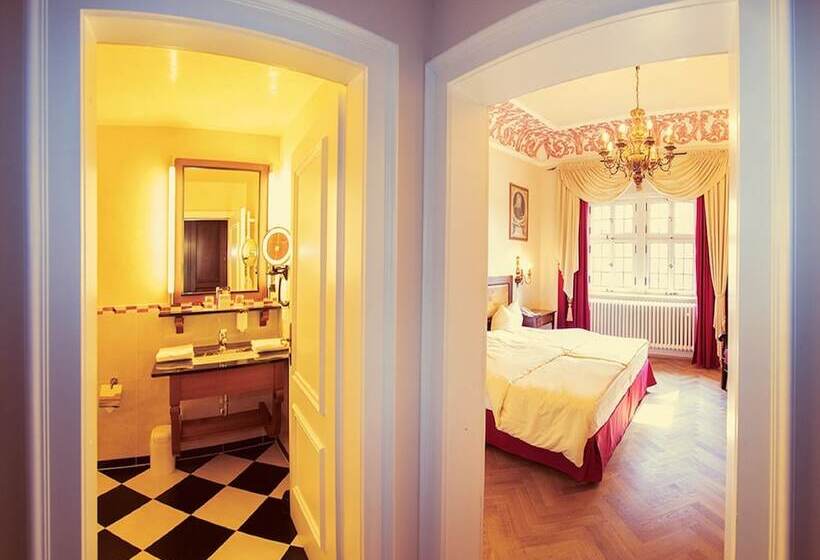 Полулюкс, Trip Inn Hotel Der Adelshof