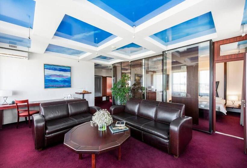 سوئیت رویال, Amberton Hotel Klaipeda