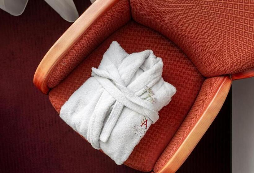 سوئیت رویال, Amberton Hotel Klaipeda