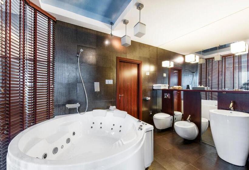 سوئیت رویال, Amberton Hotel Klaipeda