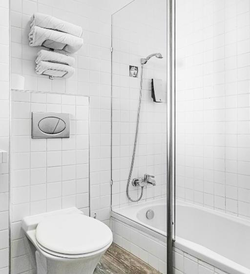 اتاق لوکس با چشم‌انداز دریا, Amberton Hotel Klaipeda