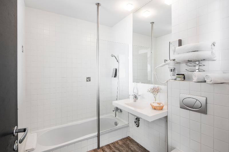 اتاق لوکس با چشم‌انداز دریا, Amberton Hotel Klaipeda