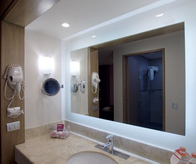 Номер Стандарт, Crowne Plaza Hotel Mexico City North Tlalnepantla, An Ihg