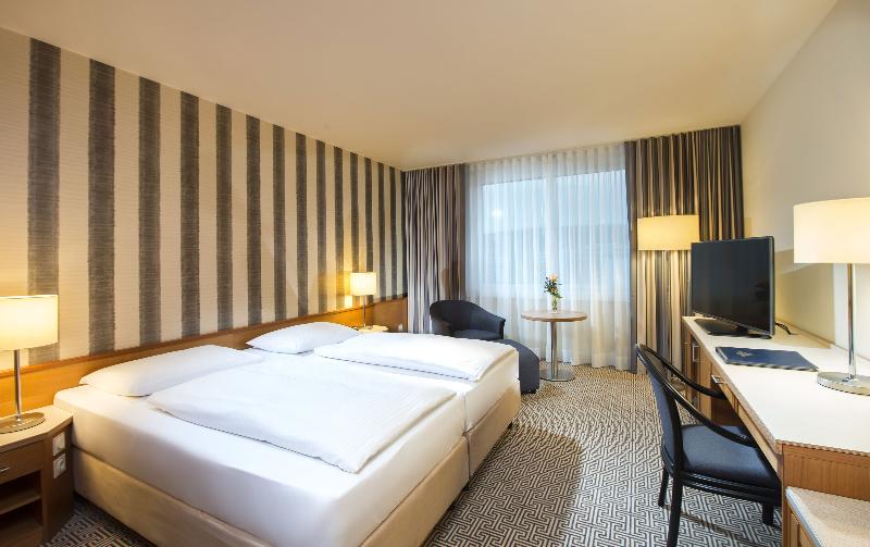 اتاق استاندارد با چشم‌انداز رودخانه, Ibis Amsterdam Centre