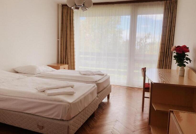2 Bedrooms Apartment Lake View, Riviera Park
