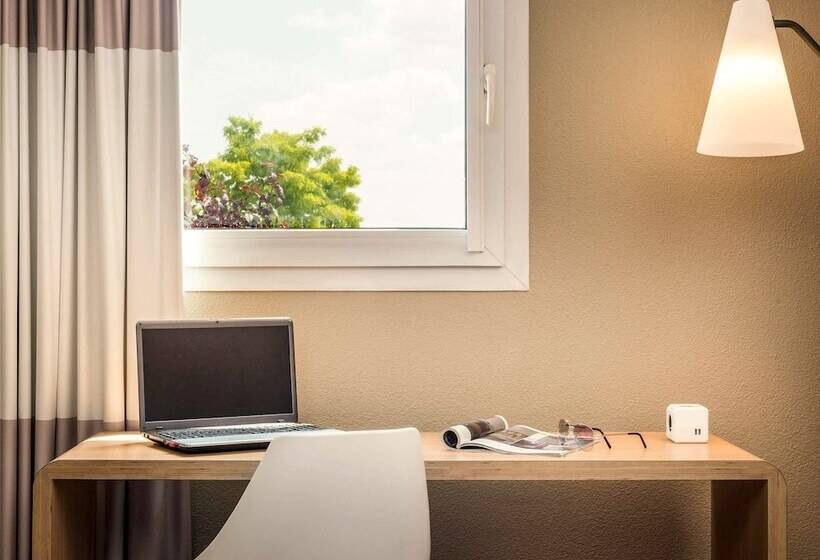 Номер Стандарт, Ibis Massy