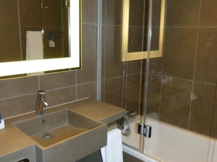 اتاق سوپریور با چشم‌انداز استخر, Novotel Antwerpen   Ekeren