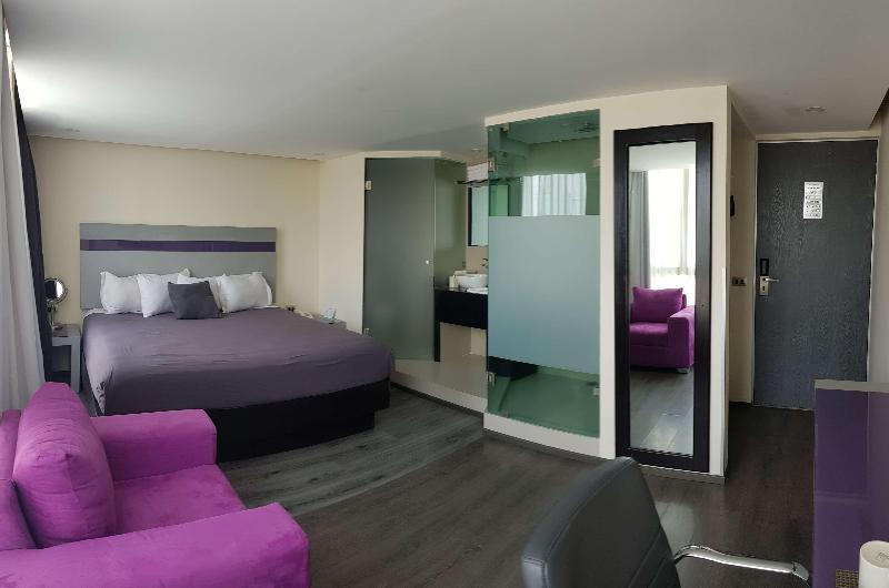 اتاق لوکس, Renaissance Kuala Lumpur Hotel & Convention Centre