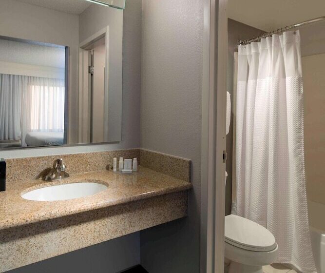 סוויטת סופריור, Sonesta Select Boca Raton Town Center