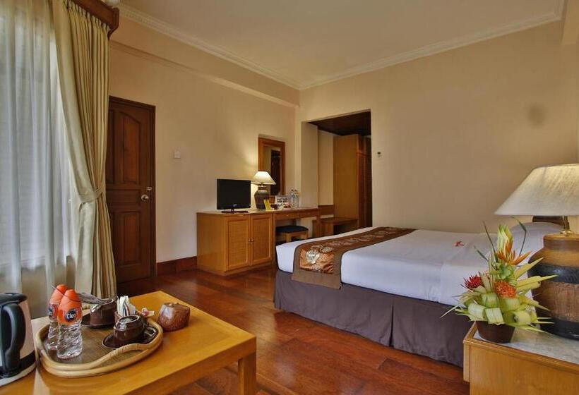 Номер Deluxe, Jayakarta Hotel Lombok