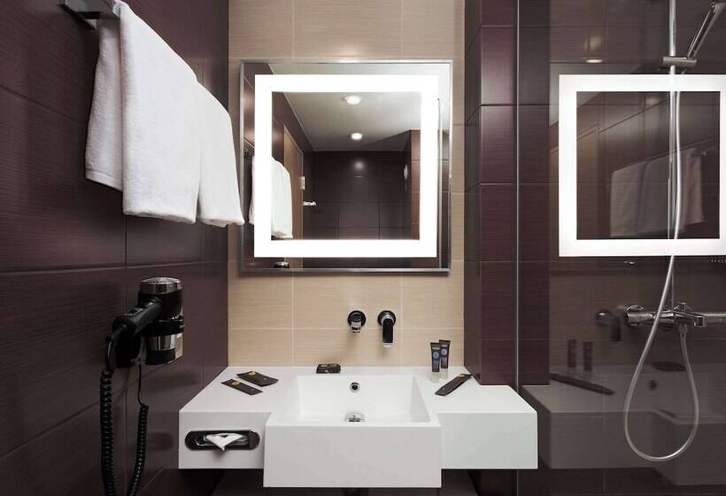 اتاق استاندارد, Novotel Moscow Sheremetyevo Airport