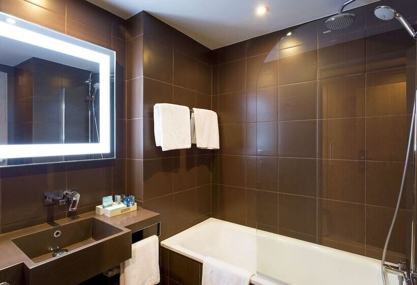 اتاق سوپریور, Novotel Moscow Sheremetyevo Airport