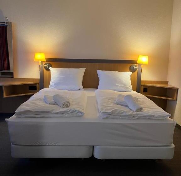 اتاق استاندارد, Sleepbeeone Airporthotel Frankfurt Mörfelden