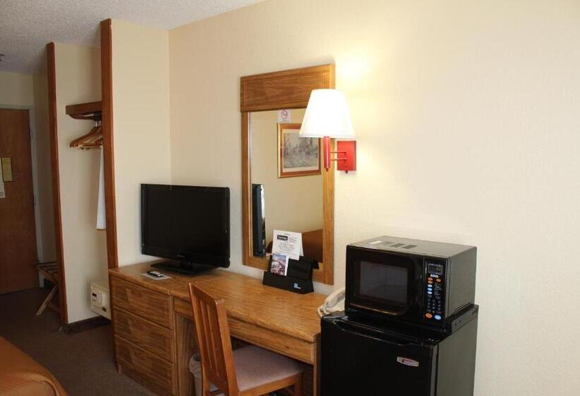 Номер Стандарт Адаптированный для Инвалидов, Travelodge By Wyndham Perry National Fairgrounds Area I 75