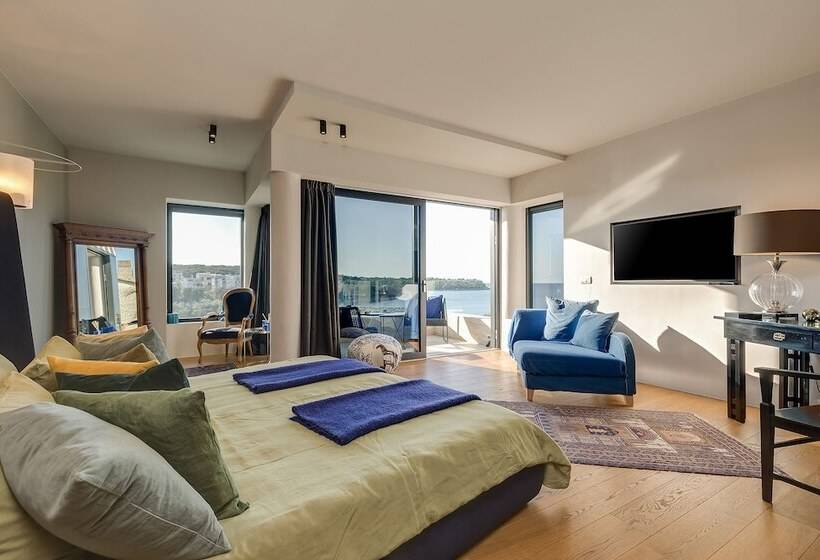 Deluxe Suite Sea View, Boutique Hotel Valsabbion
