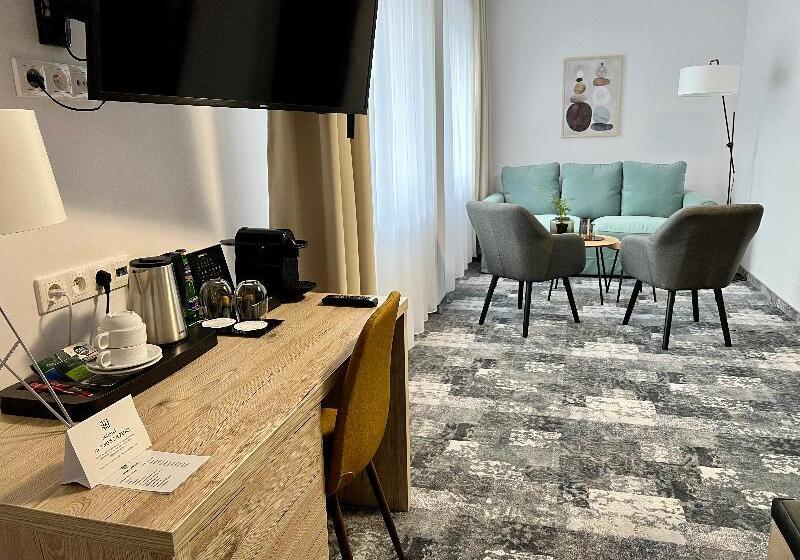 Студио Стандарт Кровать Кинг, City