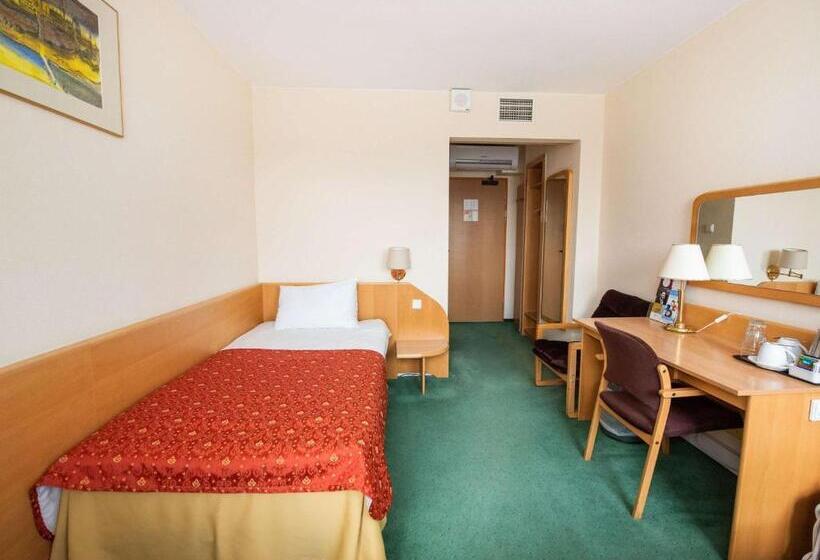 اتاق استاندارد یک نفره, Mercure Opole