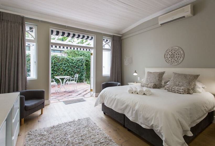 Номер Стандарт с Террасой, Summerwood Guesthouse