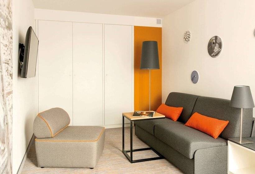 سوییت جونیور, Vienna House Easy By Wyndham Cracow