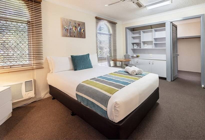 침실 4개 아파트, The Beach Motel Hervey Bay