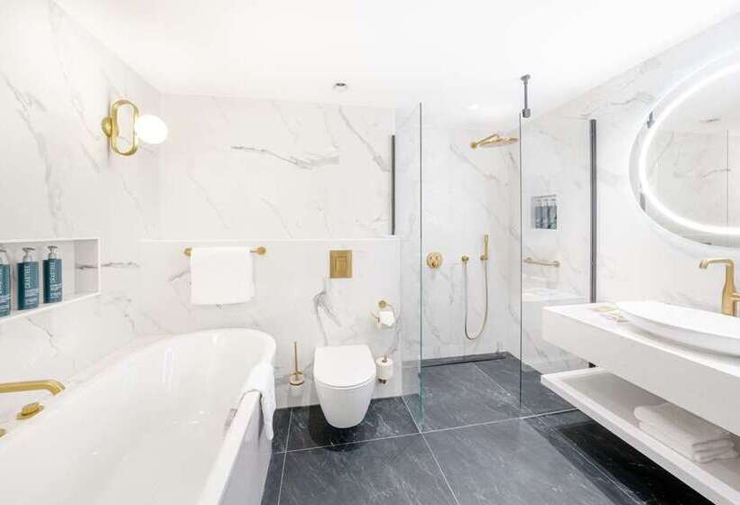اتاق استاندارد با تخت بزرگ, Hilton Berlin