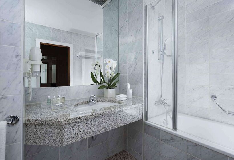 اتاق لوکس, Baltschug Kempinski Moscow