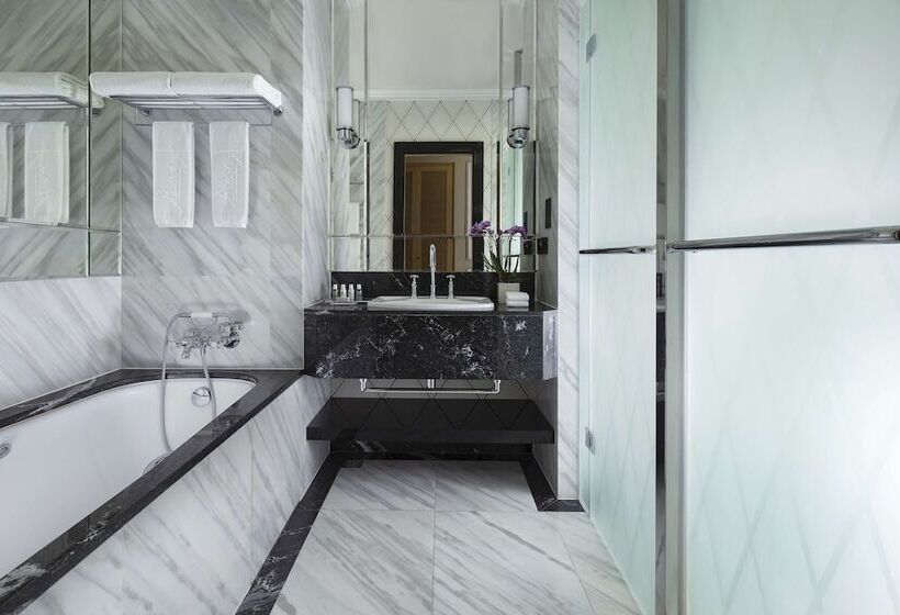 اتاق لوکس, Baltschug Kempinski Moscow
