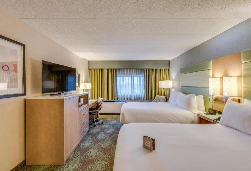 Номер Стандарт 2 Двуспальные Кровати, Crowne Plaza Lansing, An Ihg