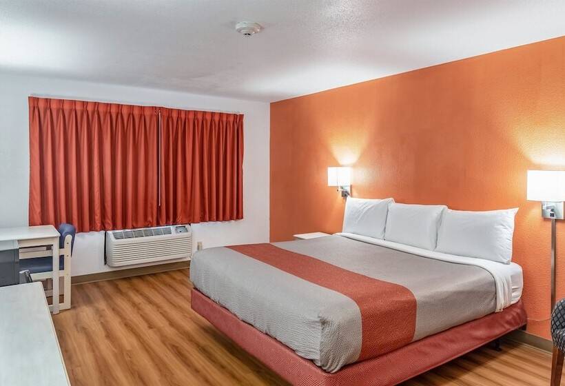 Номер Deluxe, Motel 6 Fond Du Lac, Wi