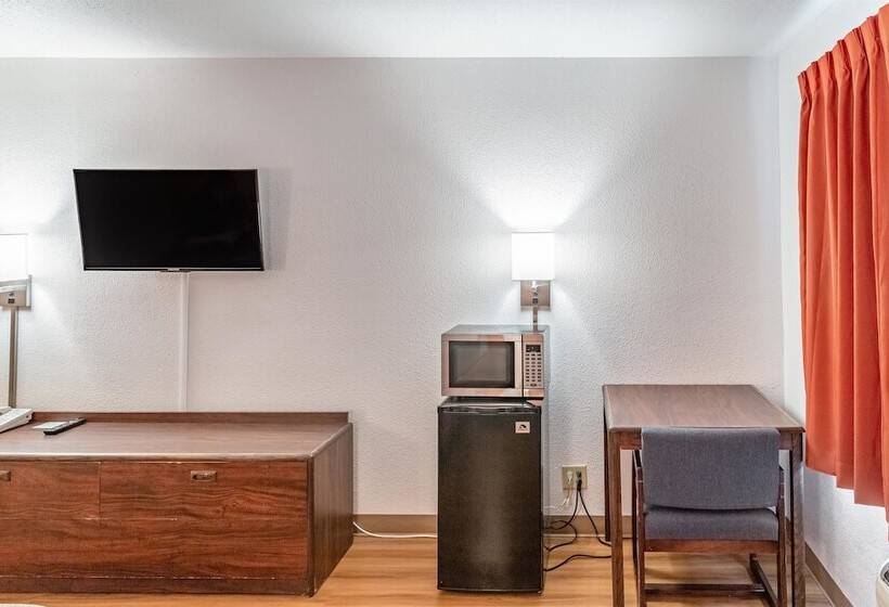 Номер Deluxe, Motel 6 Fond Du Lac, Wi