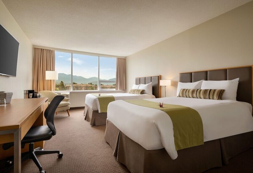 اتاق استاندارد با 2 تخت دوبل, Coast Chilliwack Hotel By Apa