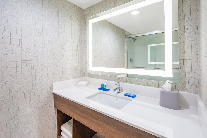 سوئیت با تخت بزرگ, Holiday Inn Express San Diego Airport Old Town, An Ihg