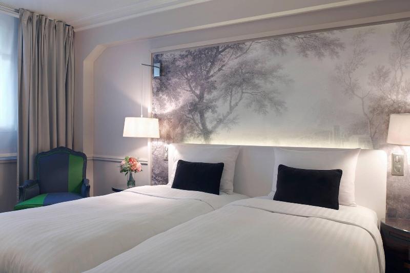 Номер Deluxe с Видом, Renaissance Paris Nobel Tour Eiffel