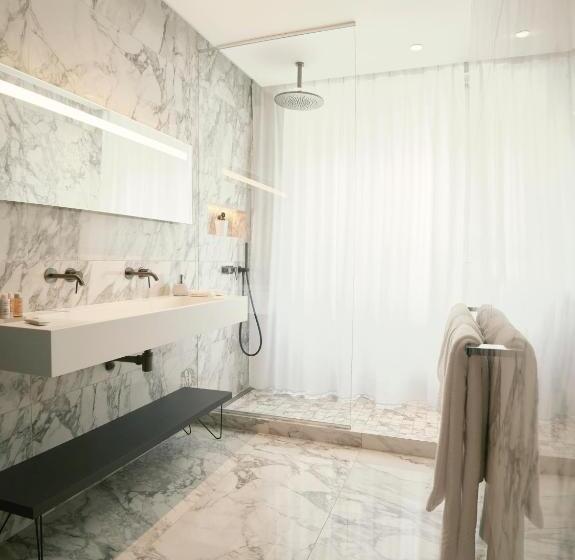 سوئیت با بالکن, Roi De Sicile   Rivoli    Luxury Apartment