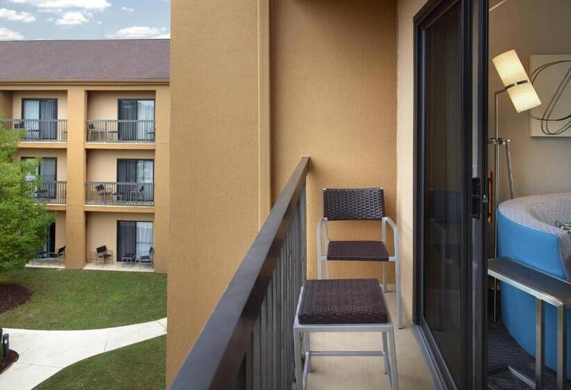 Люкс Кровать Кинг, Courtyard By Marriott Fayetteville