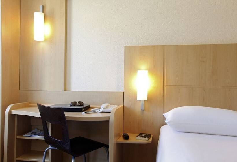 스탠다드 룸, Ibis Nice Centre Gare