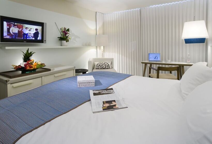 Номер Superior с Террасой, Pullman Cannes Mandelieu Royal Casino