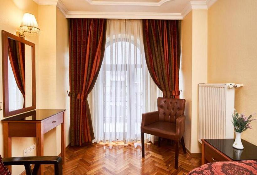 سوییت دوبلکس, Amber Hotel & Spa
