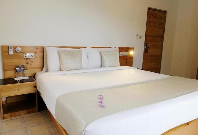 اتاق استاندارد با چشم‌انداز دریا, Le Relax Hotel And Restaurant