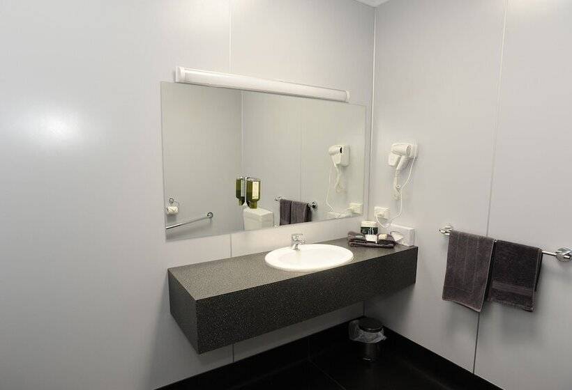 패밀리 룸, Horsham Mid City Court Motel