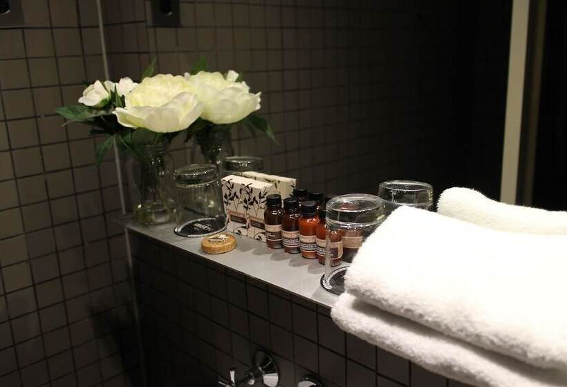 Номер Премиум, Kirketon Hotel Sydney