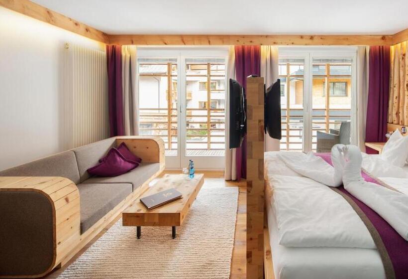 Номер Deluxe, Goldener Adler   Im Sommer Silvretta Card Premium Inkludiert