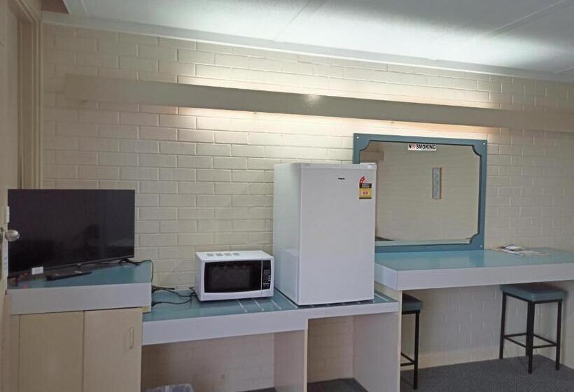 스탠다드 트리플 룸, Wangaratta Motor Inn