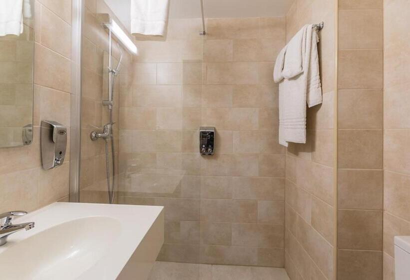 اتاق استاندارد چهار تخته, Slina Hotel Brussels