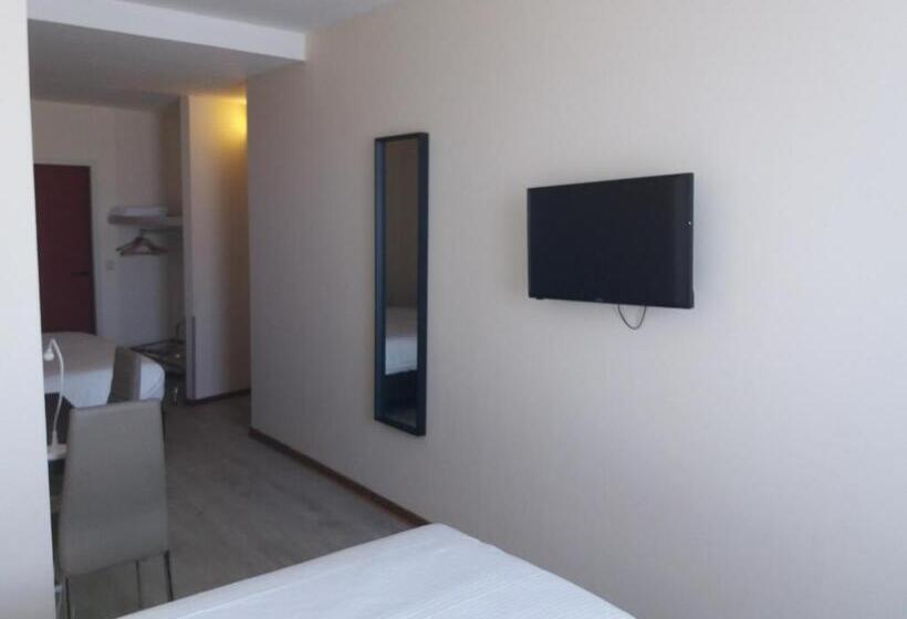 اتاق استاندارد چهار تخته, Slina Hotel Brussels