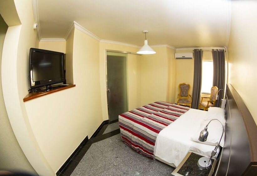 سوییت جونیور, Da Vinci Hotel & Conventions